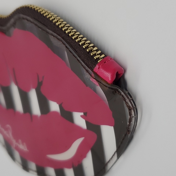 Henri Bendel Centennial Zipper ๐ Lip keychain Coin Purse - Picture 5 of 11